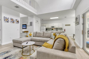 Stunning 5 bedroom pool home in gated community minutes from Disney